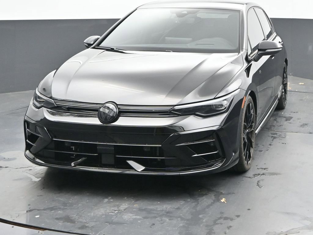Used 2025 Volkswagen Golf R Black Edition image 3