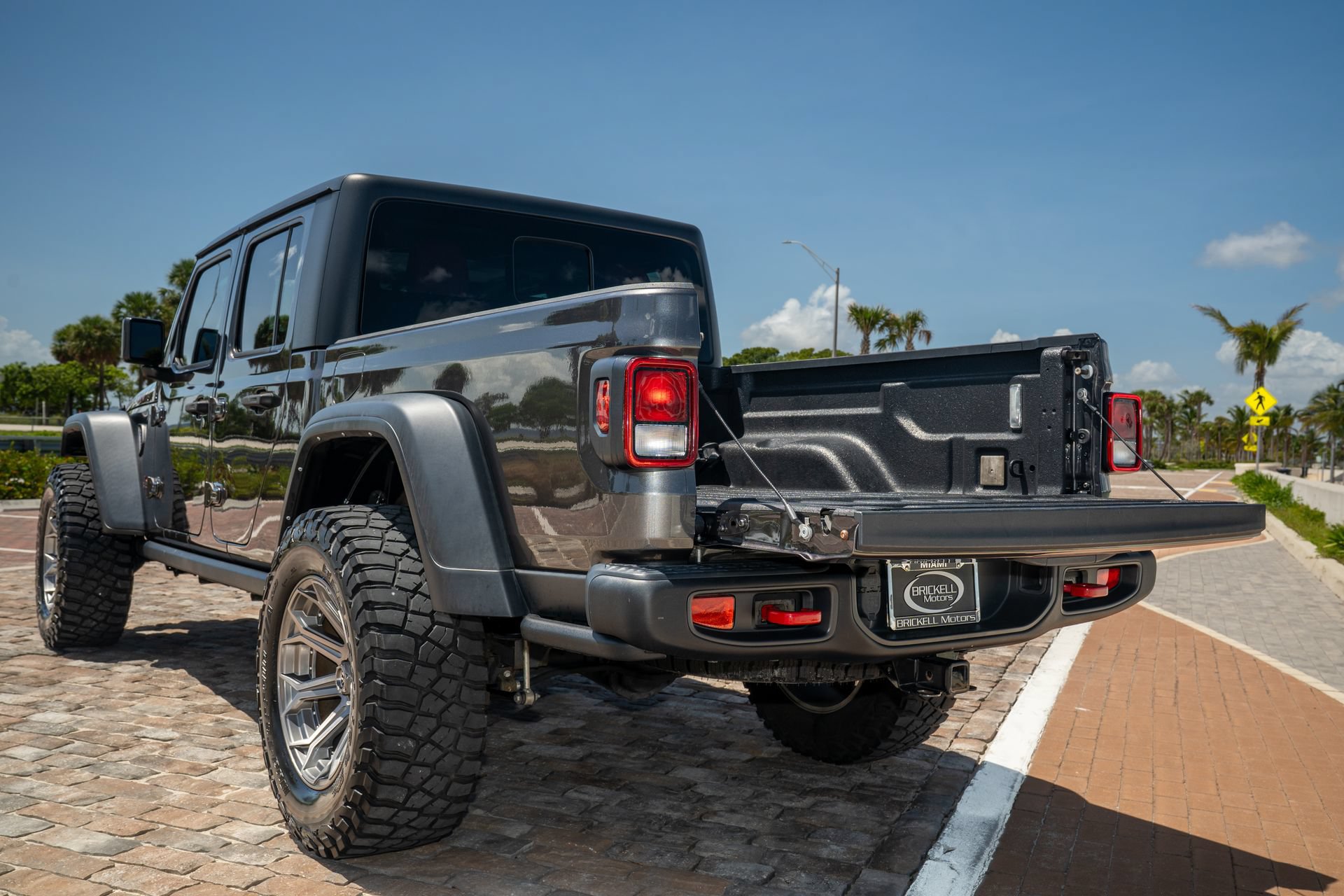 Used 2022 Jeep Gladiator Rubicon AWD/4WD image 35
