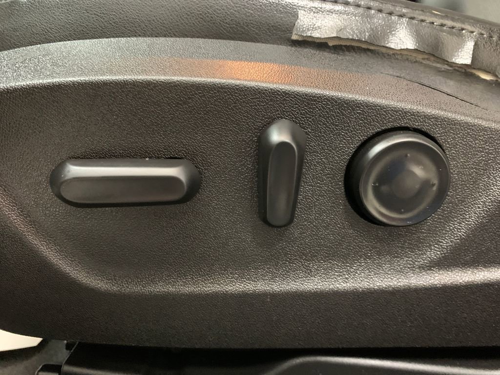 Used 2014 Chevrolet Malibu LT image 5