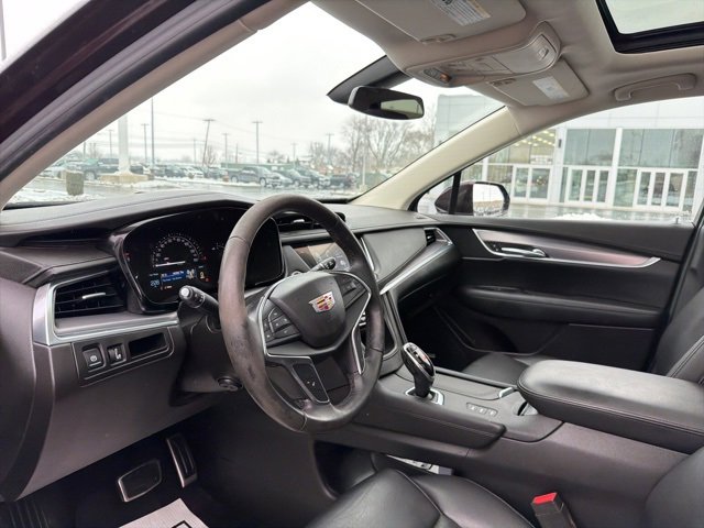 Used 2018 Cadillac XT5 Luxury w/ LPO, Sport Package image 17
