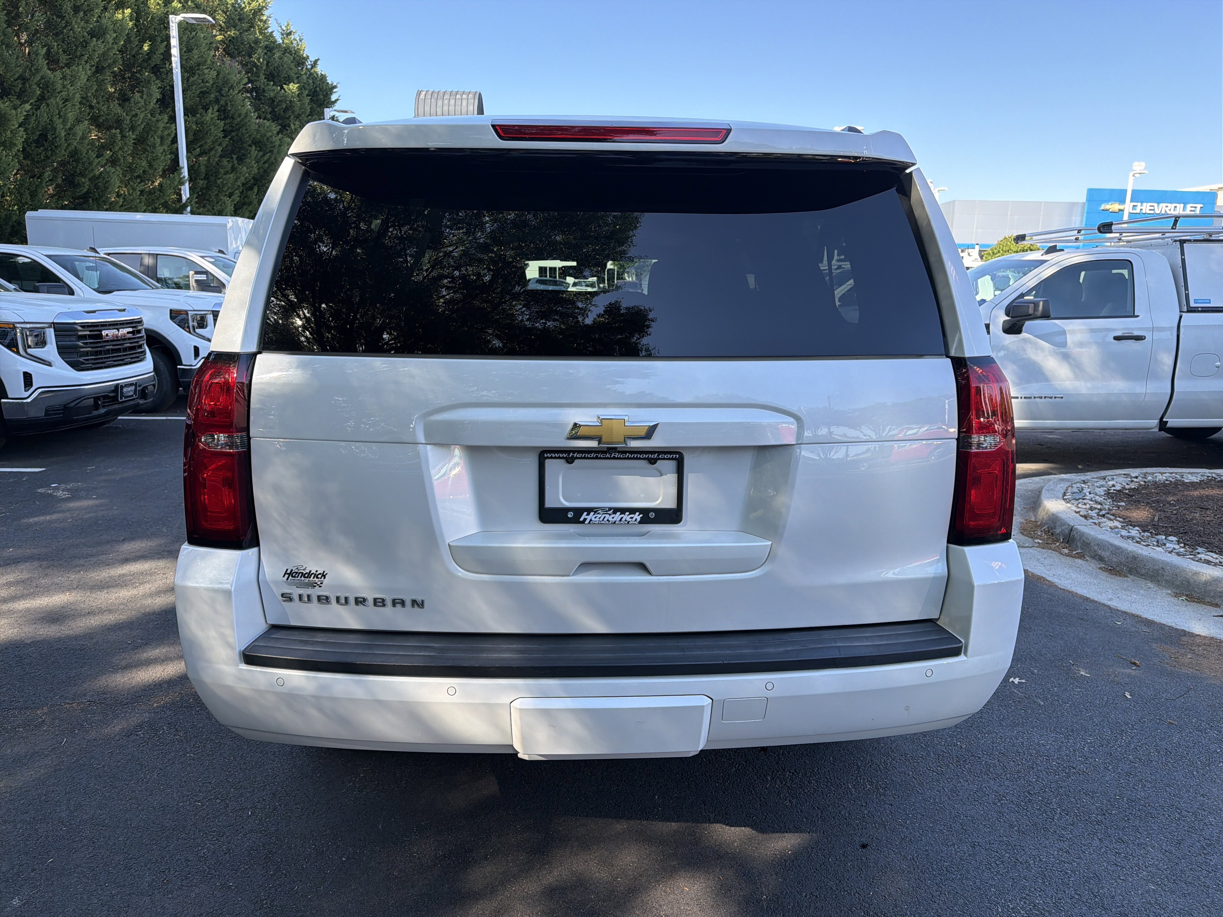 Used 2019 Chevrolet Suburban LT AWD/4WD image 9