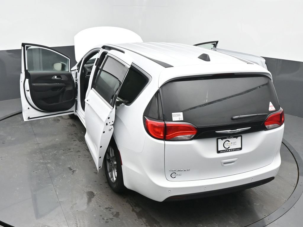 New 2026 Chrysler Voyager LX FWD image 64