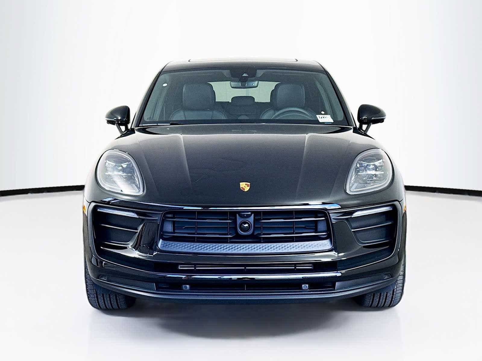 New 2026 Porsche Macan AWD/4WD image 6