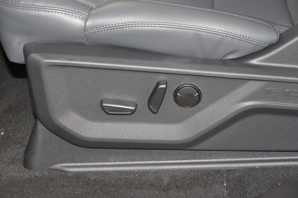 New 2026 Ford Expedition Active RWD image 21