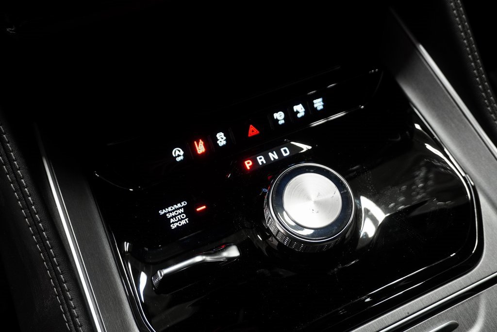 New 2026 Jeep Grand Wagoneer L 4WD image 29