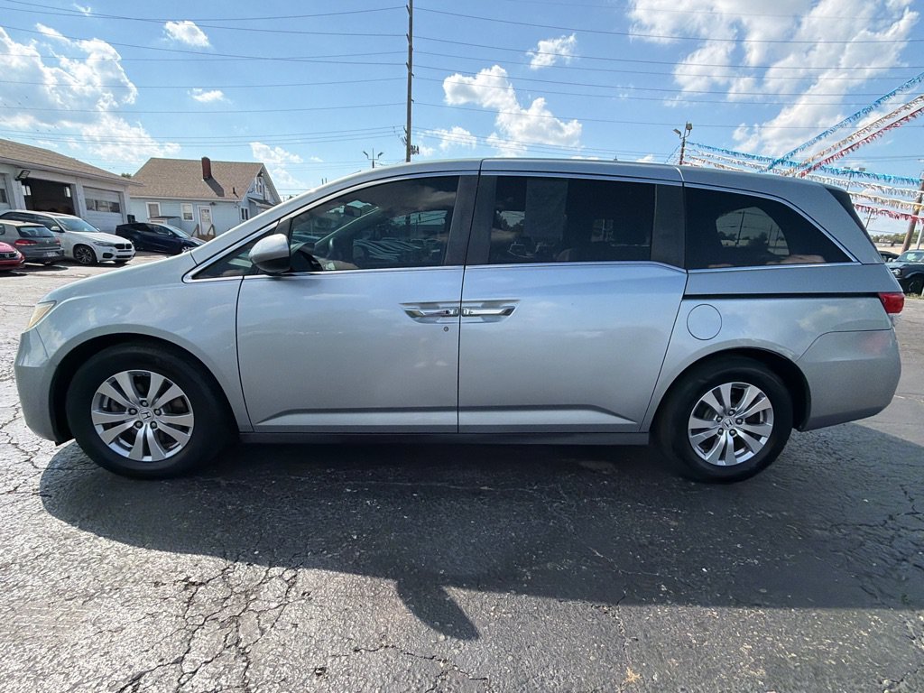 Used 2016 Honda Odyssey SE image 4
