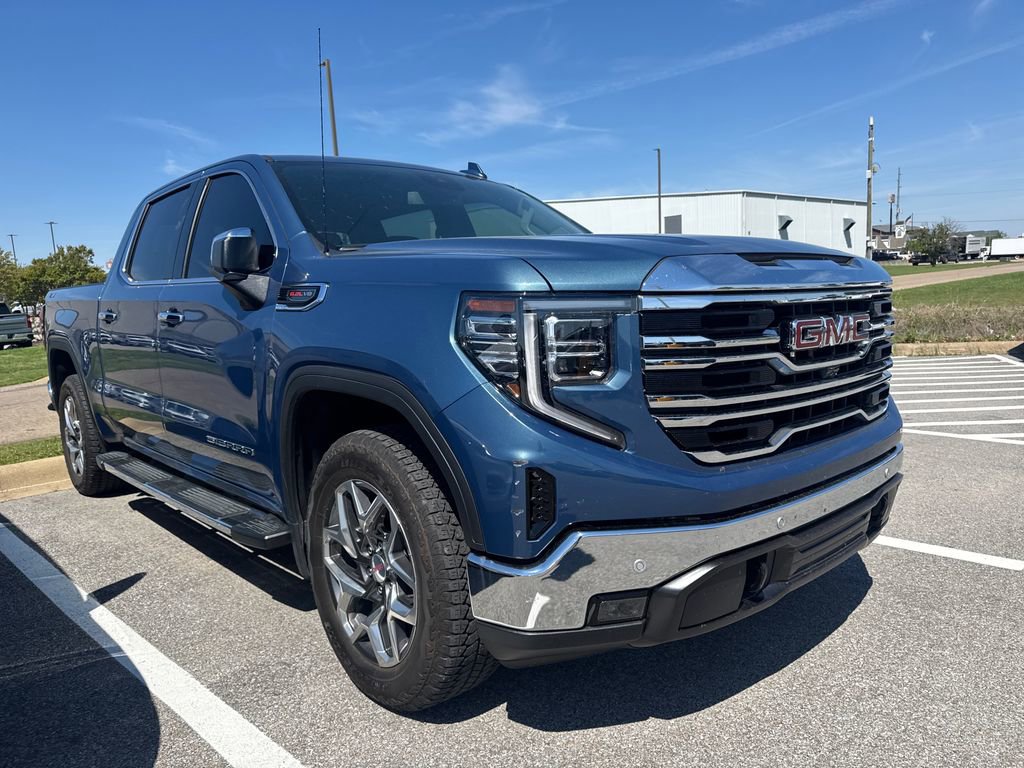 Used 2024 GMC Sierra 1500 SLT w/ SLT Premium Plus Package image 3