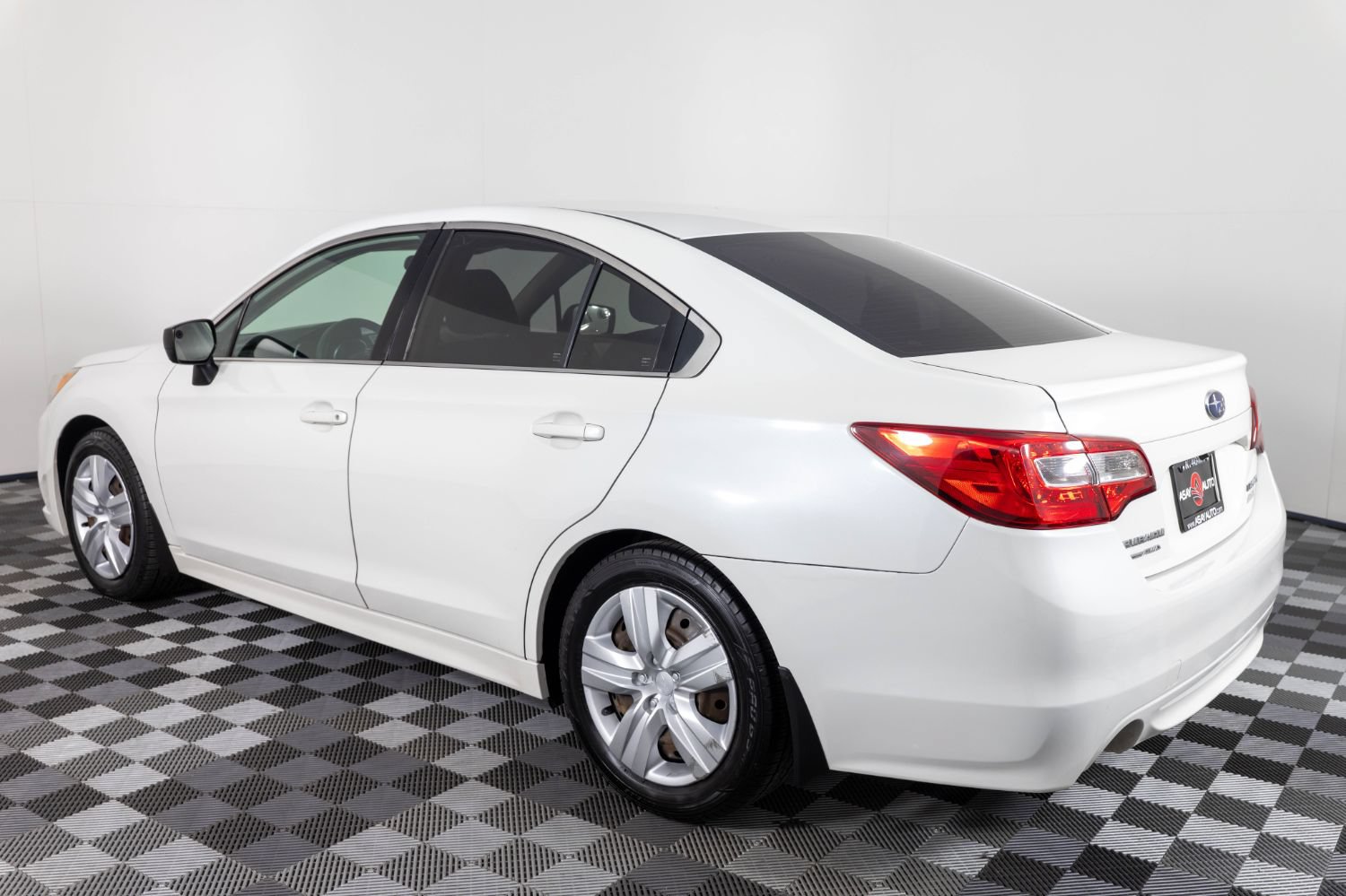 Used 2016 Subaru Legacy 2.5i AWD/4WD image 5