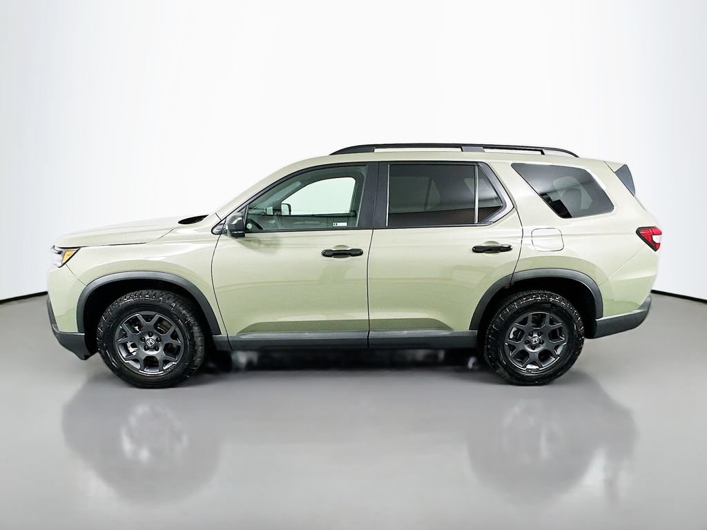 Certified 2026 Honda Pilot TrailSport image 8
