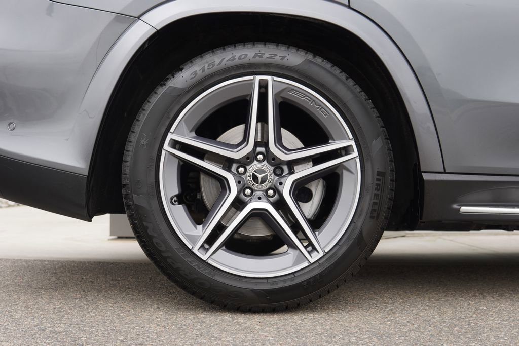 Used 2022 Mercedes-Benz GLS 450 4MATIC image 33