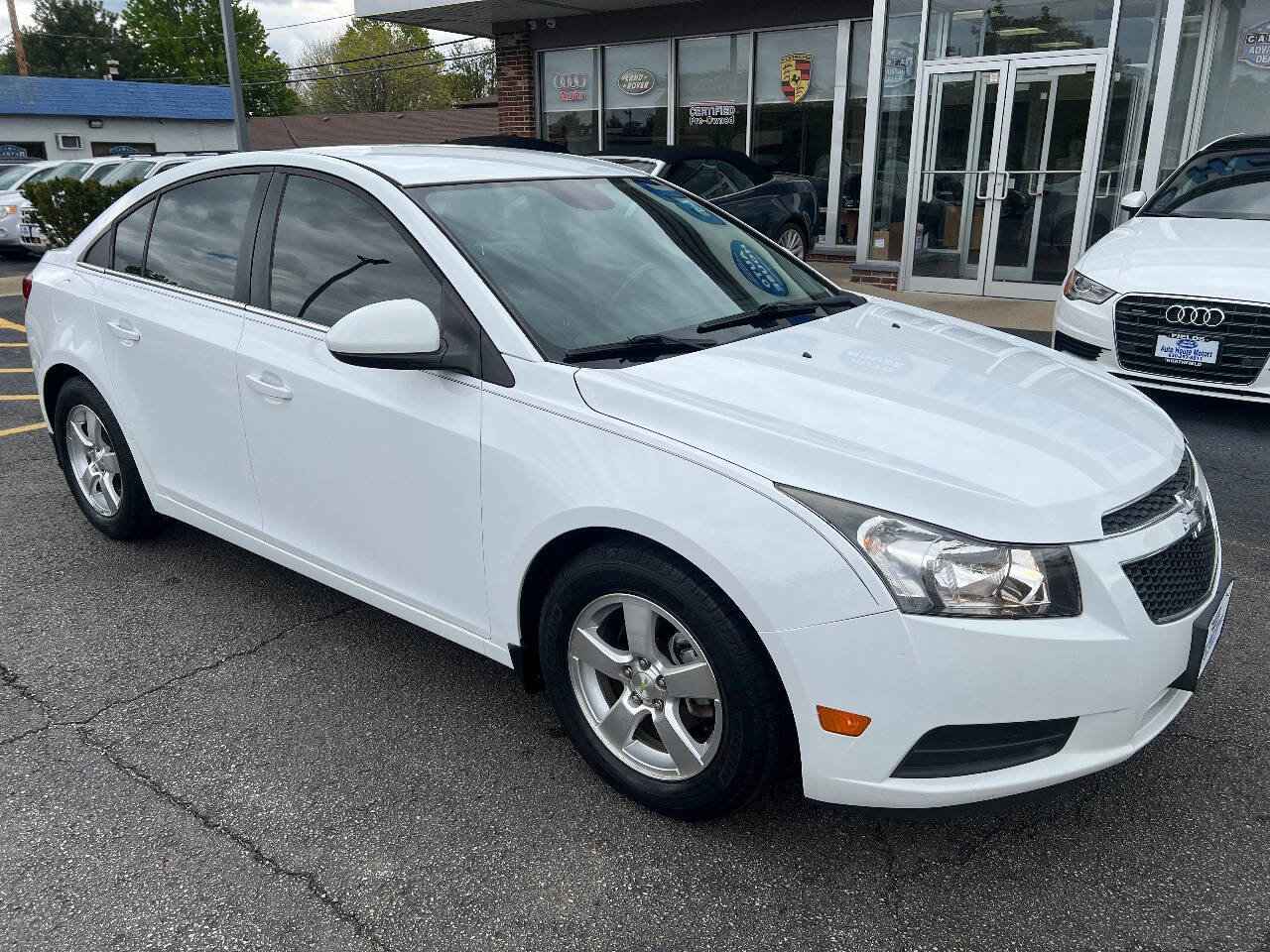 Used 2014 Chevrolet Cruze LT FWD image 4