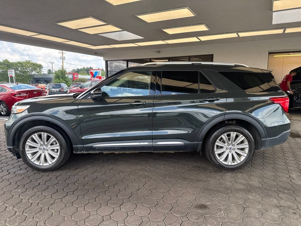 Used 2024 Ford Explorer Limited w/ Equipment Group 301A AWD/4WD image 9