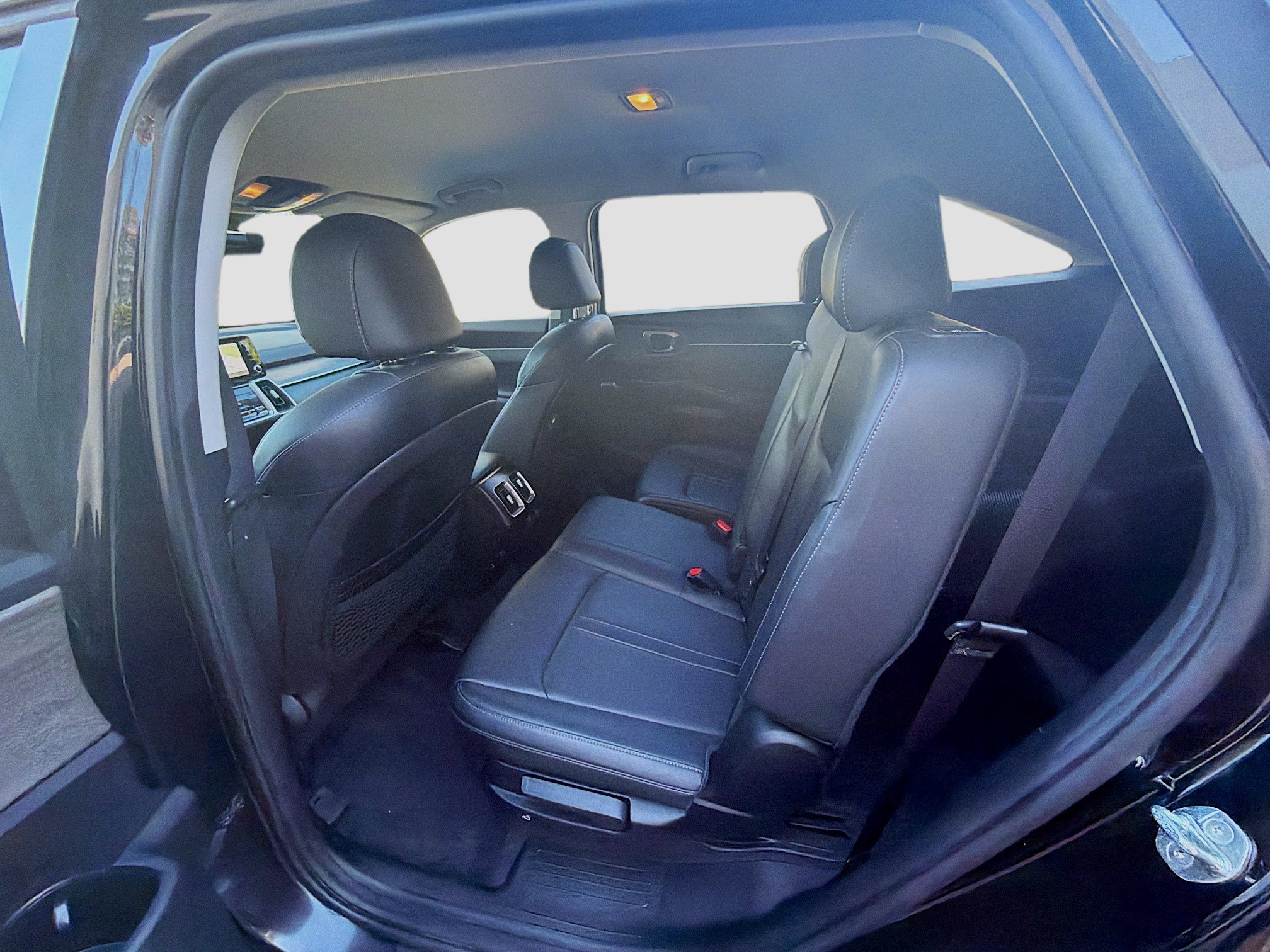 Used 2022 Kia Sorento S image 24