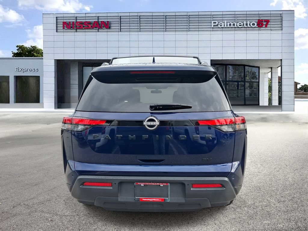 Certified 2023 Nissan Pathfinder SV w/ SV Premium Package FWD image 5