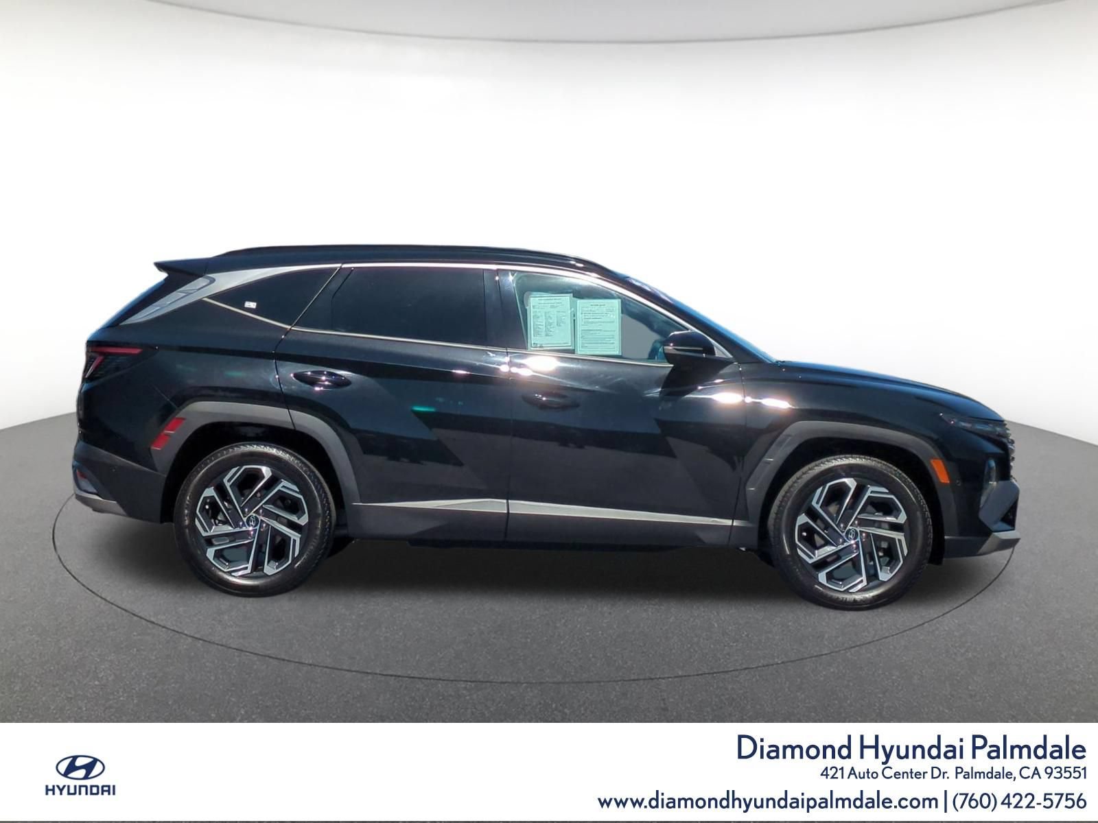Certified 2025 Hyundai Tucson Limited AWD/4WD image 8