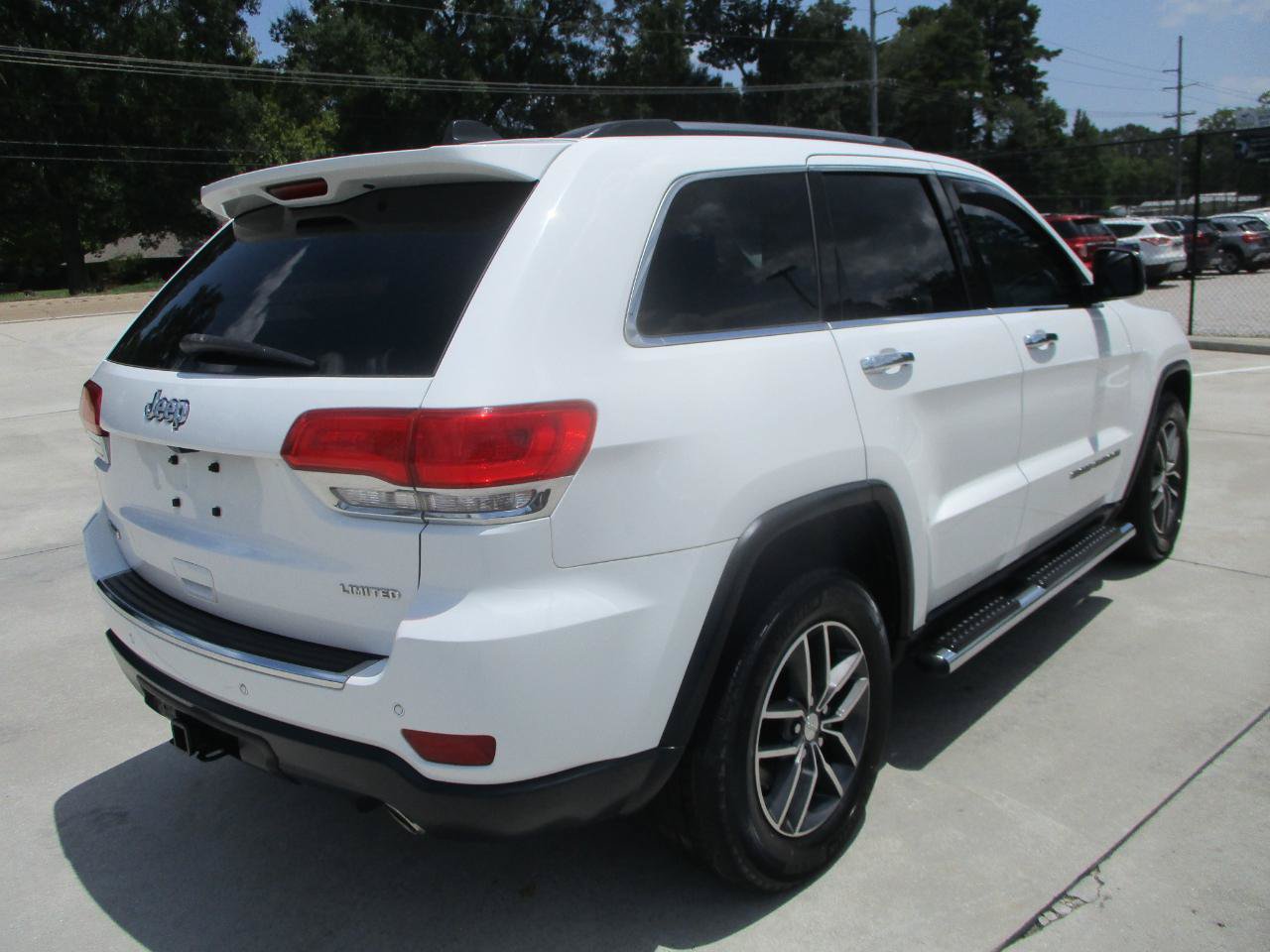 Used 2018 Jeep Grand Cherokee Limited w/ Luxury Group II RWD image 25