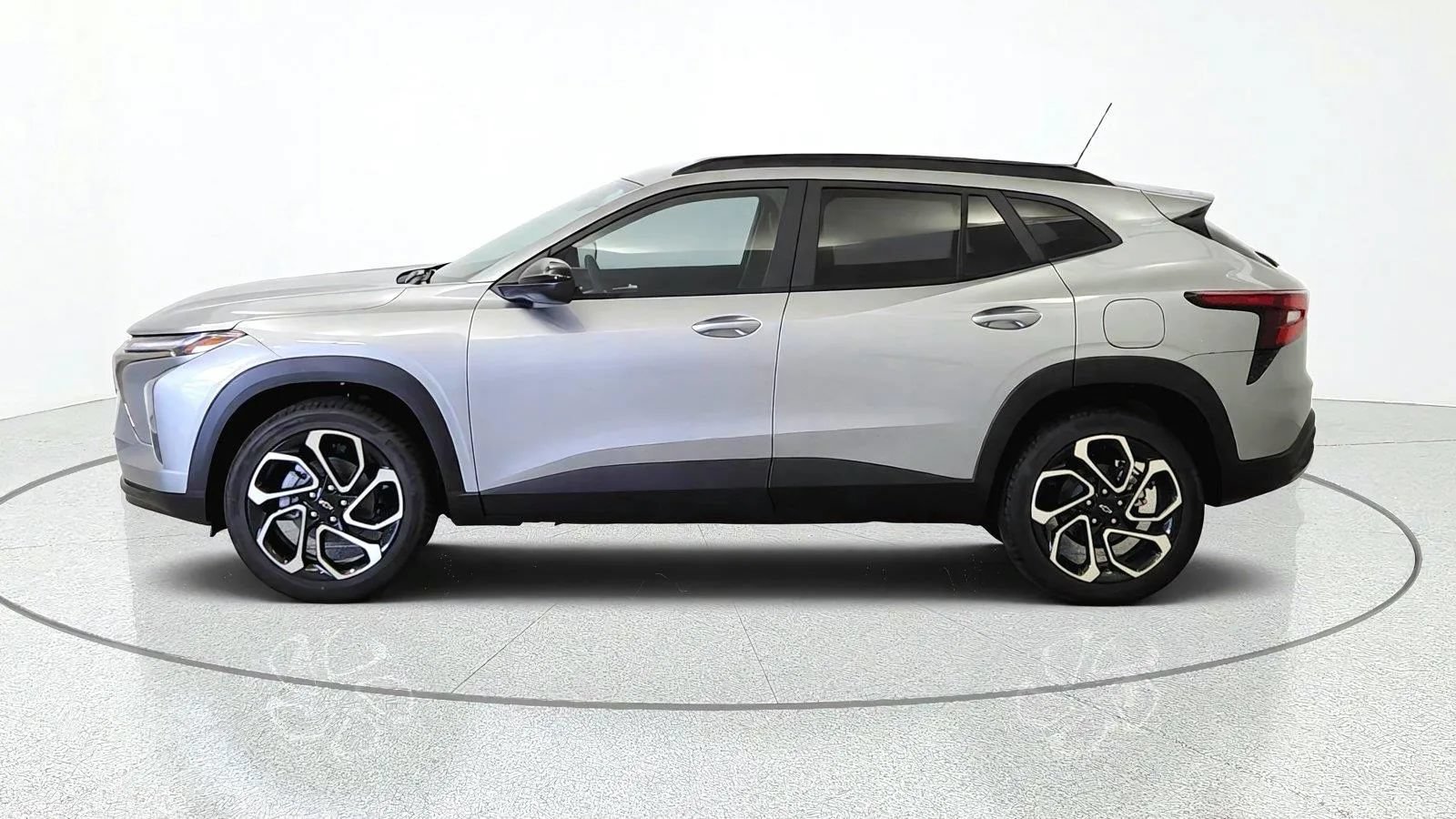 New 2026 Chevrolet Trax RS w/ Driver Confidence Package FWD image 5