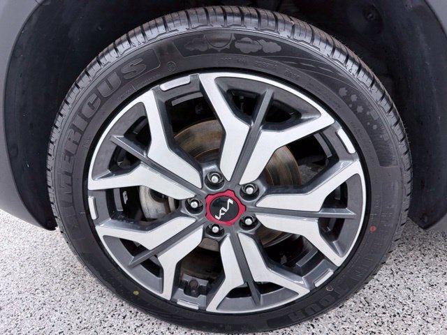 Used 2023 Kia Seltos SX w/ SX Sunroof Package AWD/4WD image 11