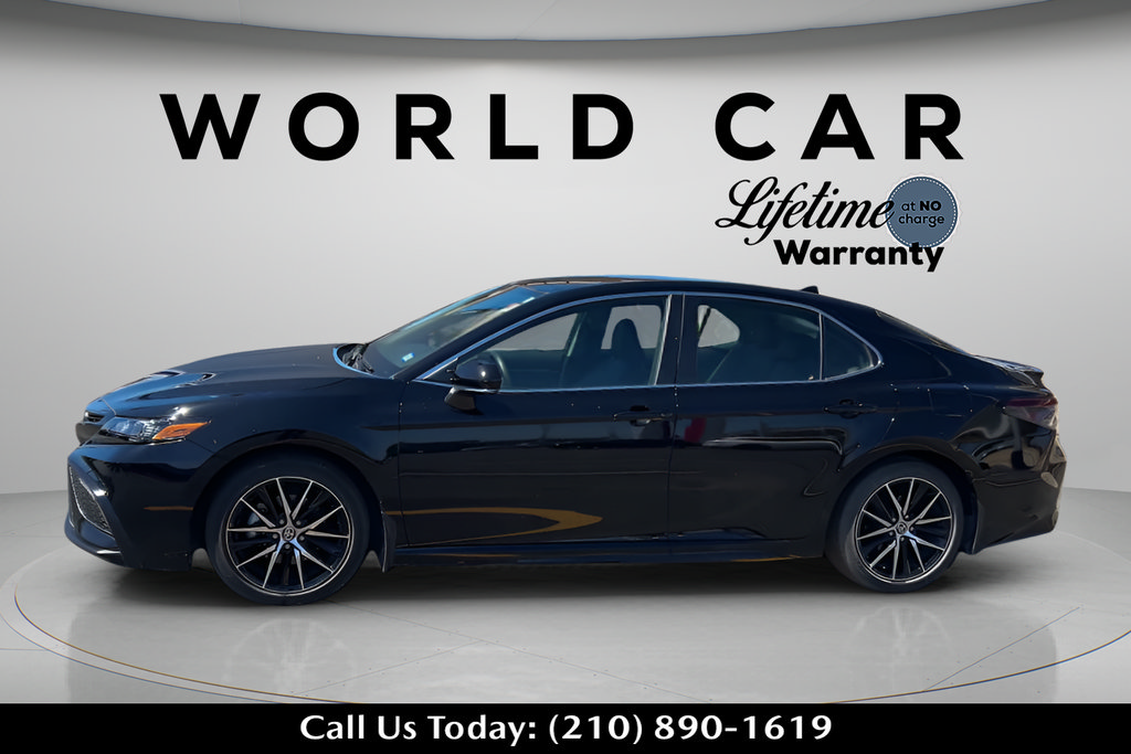 Used 2024 Toyota Camry SE FWD image 6