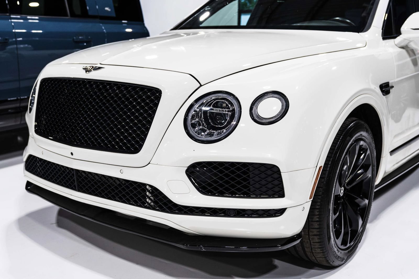 Used 2019 Bentley Bentayga AWD/4WD image 6