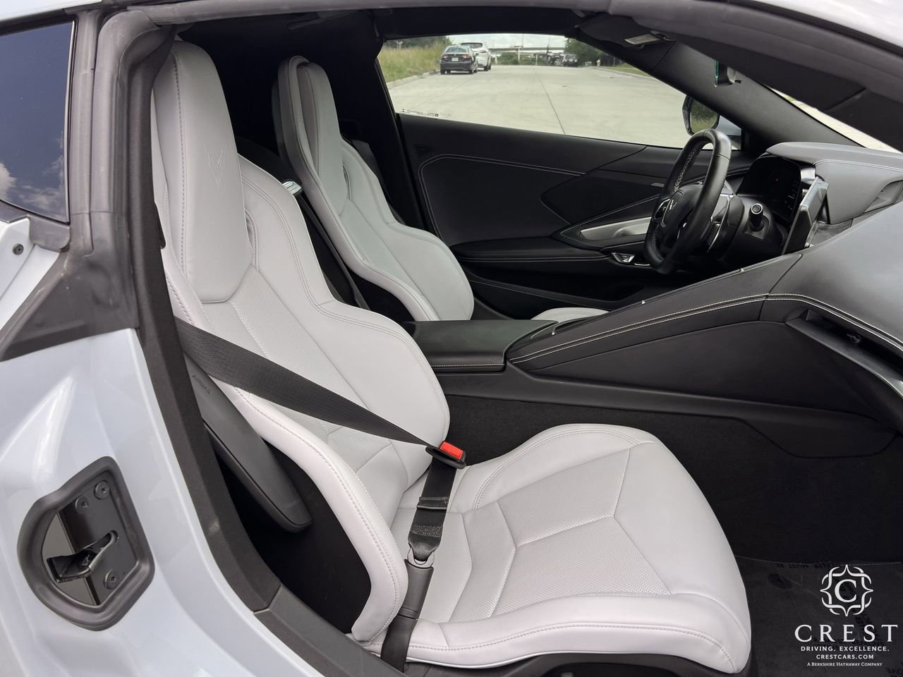 Used 2021 Chevrolet Corvette Stingray Coupe w/ Z51 Performance Package RWD image 25