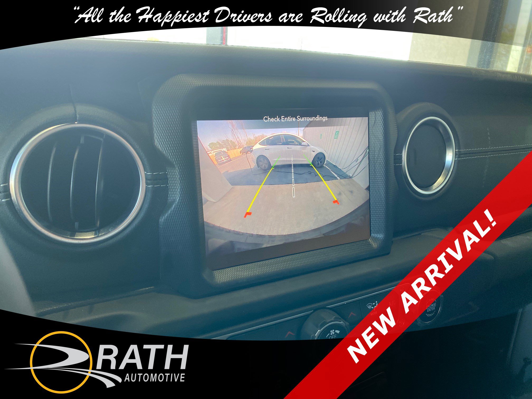 Used 2023 Jeep Wrangler Sahara AWD/4WD image 15