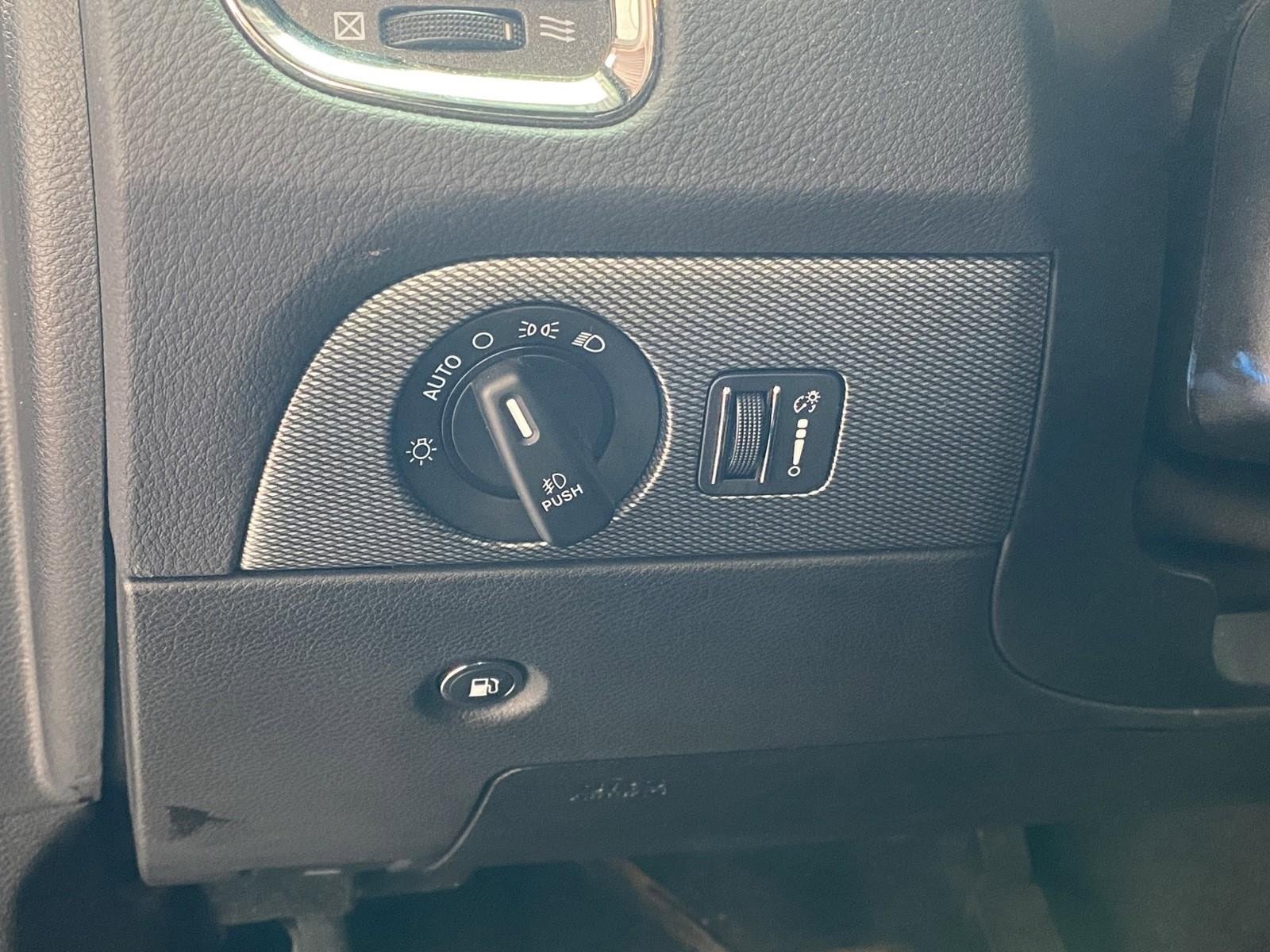 Used 2018 Dodge Durango GT w/ Premium Group image 23