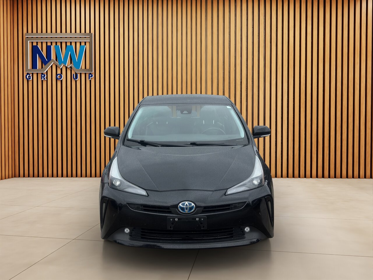Used 2022 Toyota Prius AWD image 2