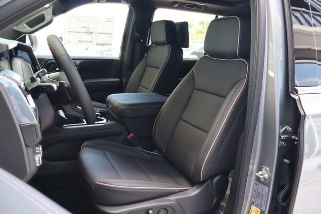 New 2026 GMC Yukon XL Elevation w/ Elevation Premium Package AWD/4WD image 14