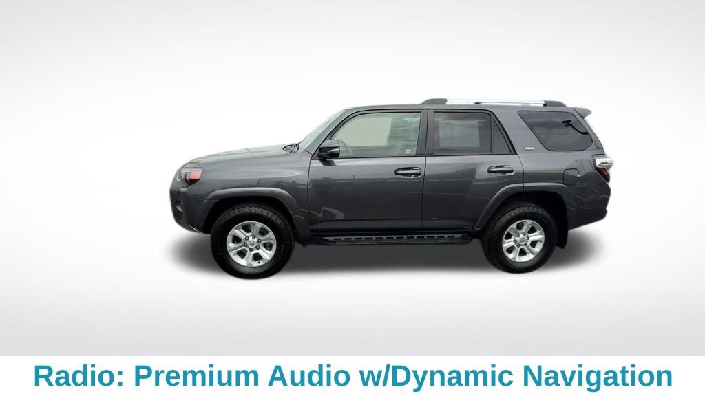 Used 2022 Toyota 4Runner SR5 Premium image 2