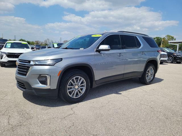 Certified 2023 Chevrolet Traverse LT FWD image 2