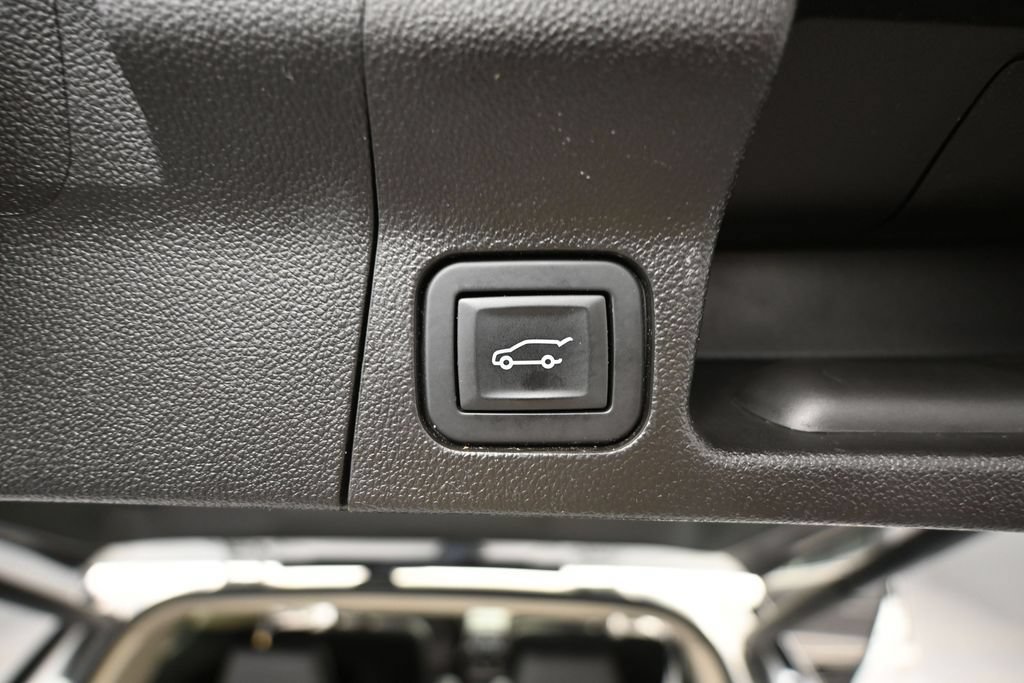 Used 2018 GMC Acadia Denali w/ Technology Package AWD/4WD image 38