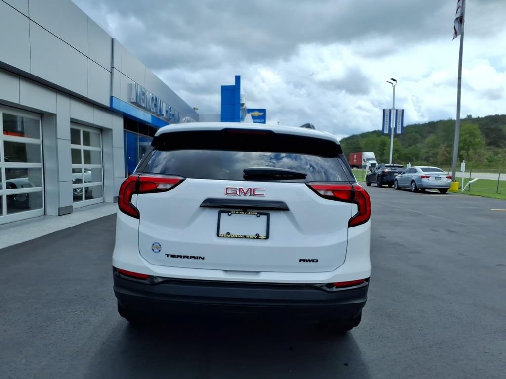 Used 2021 GMC Terrain SLE w/ Driver Convenience Package AWD/4WD image 6