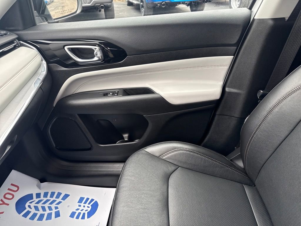 Certified 2022 Jeep Compass Limited image 25