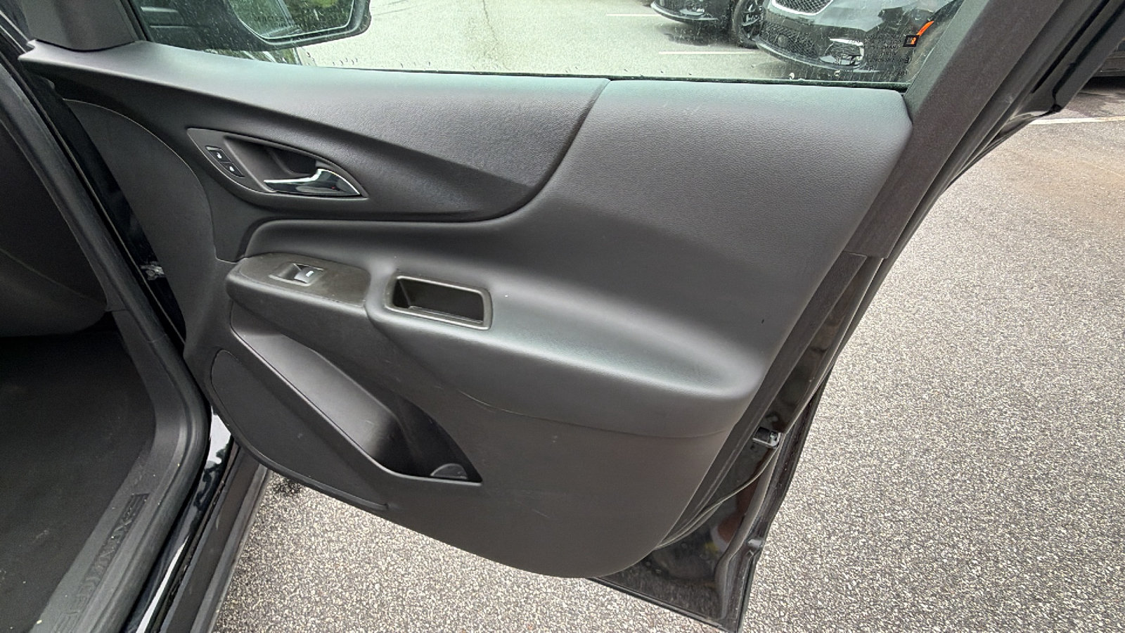 Used 2024 Chevrolet Equinox LT AWD/4WD image 18