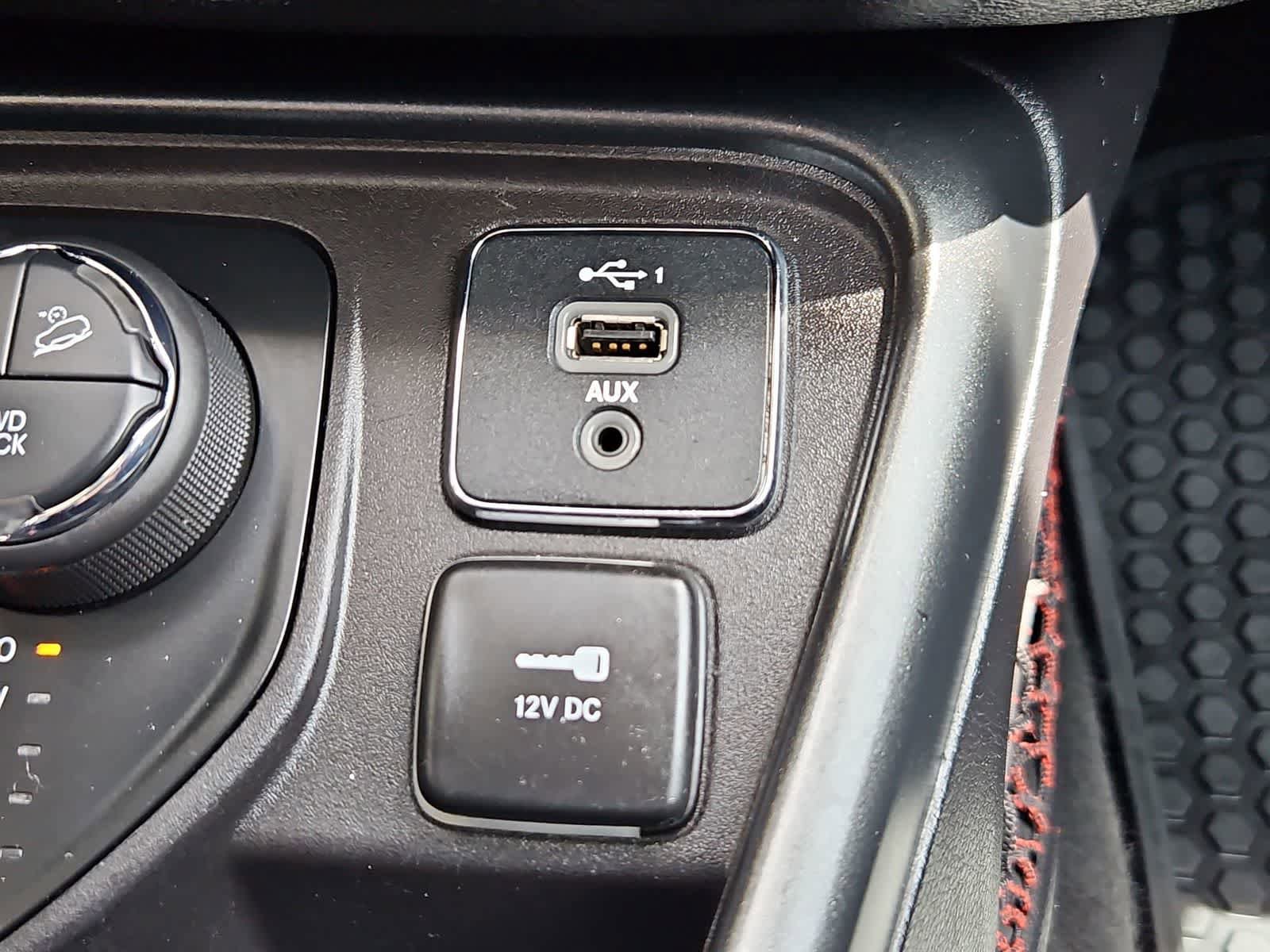 Used 2020 Jeep Compass Trailhawk AWD/4WD image 30