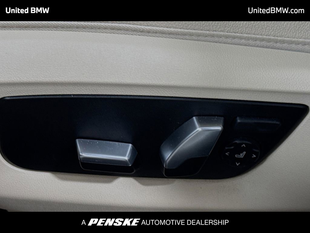 Used 2022 BMW 540i w/ M Sport Package RWD image 4