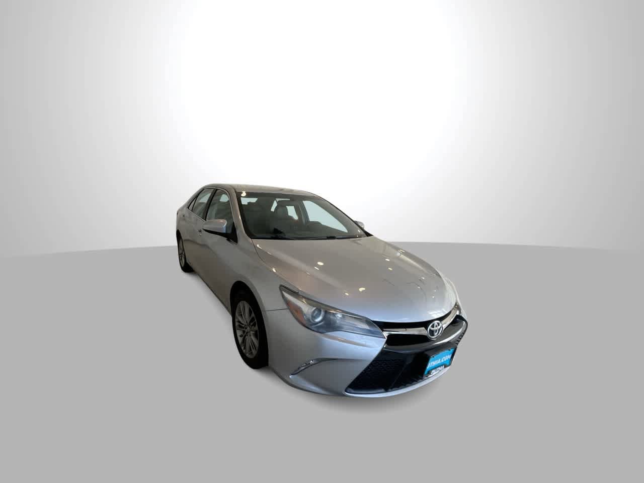 Used 2017 Toyota Camry SE FWD image 4
