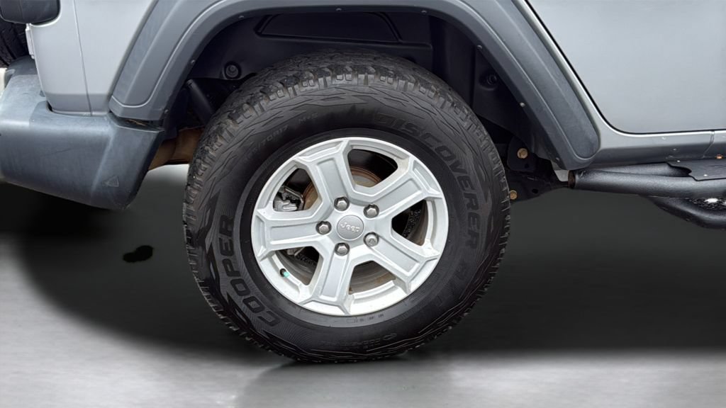 Used 2020 Jeep Wrangler Unlimited Sport S AWD/4WD image 24