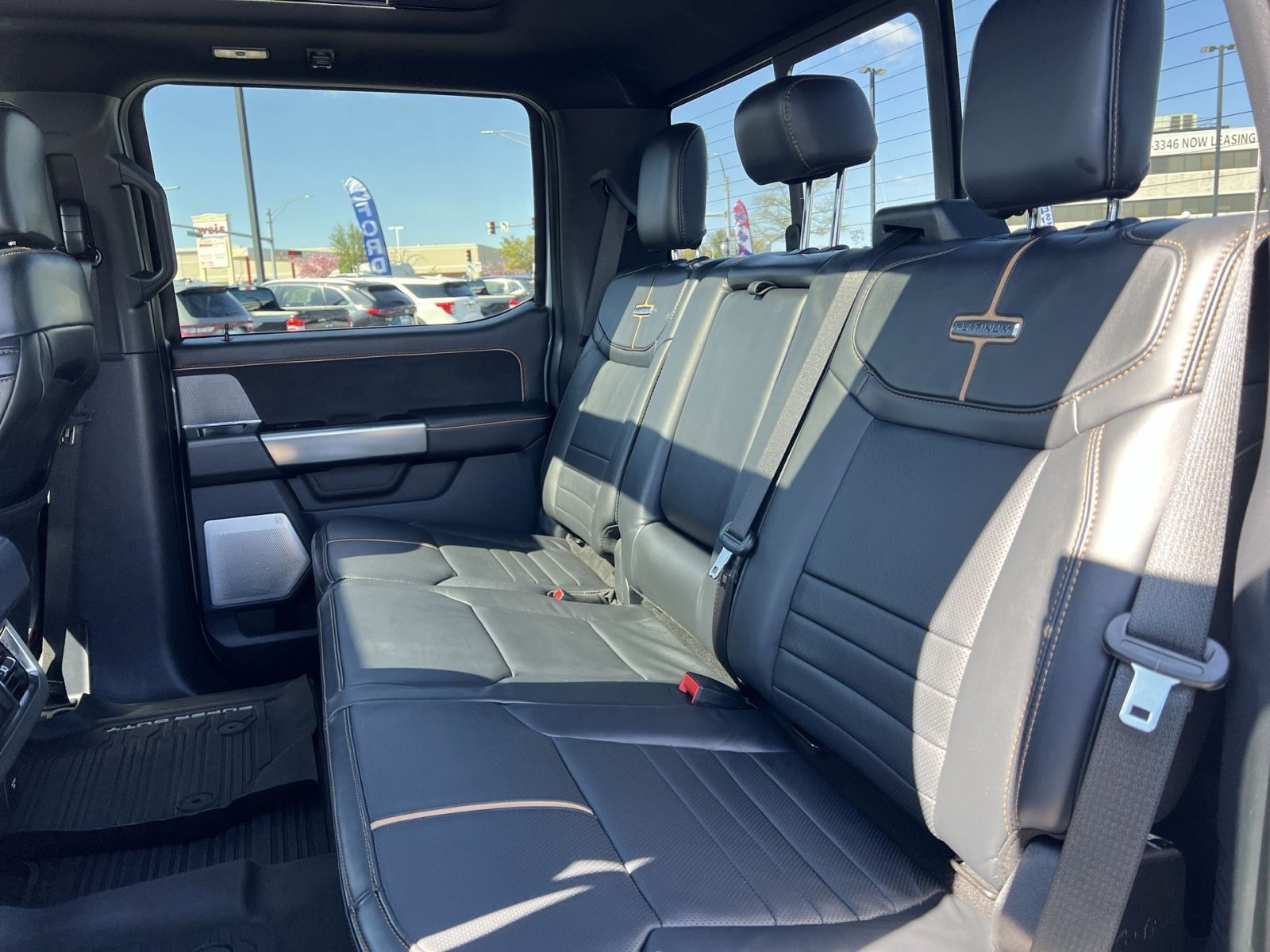 Used 2024 Ford F450 Platinum w/ FX4 Off-Road Package image 25