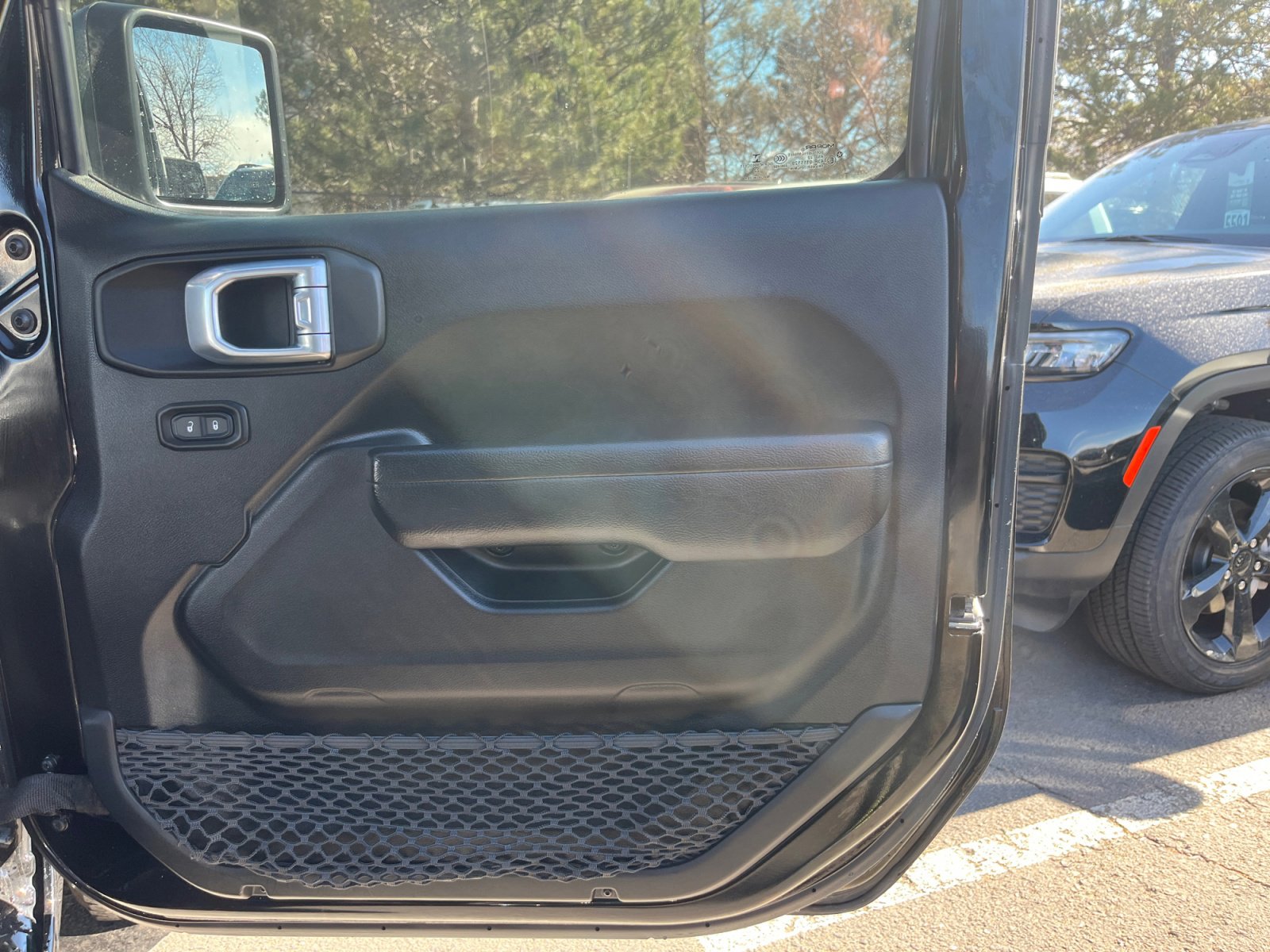 Used 2022 Jeep Gladiator Sport image 16