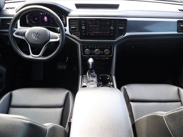 Used 2023 Volkswagen Atlas Cross Sport SEL AWD/4WD image 25