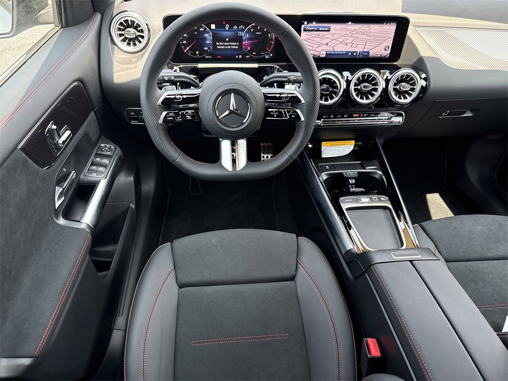 New 2025 Mercedes-Benz GLA 250 image 13