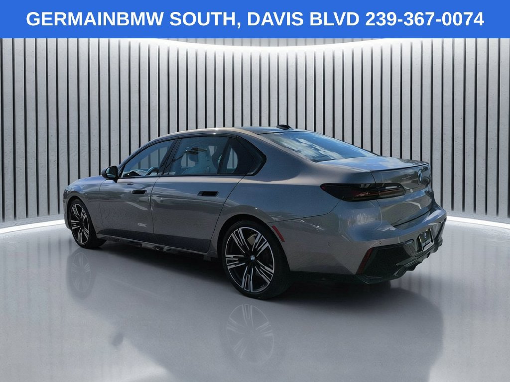 Used 2023 BMW 740i RWD image 7