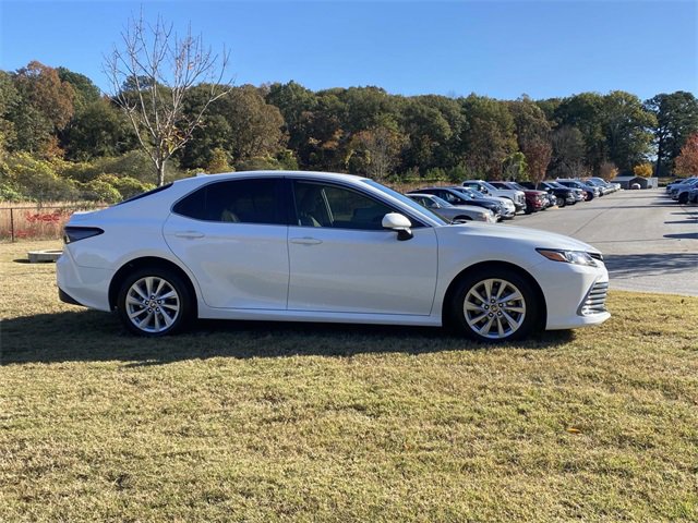 Used 2023 Toyota Camry LE image 2