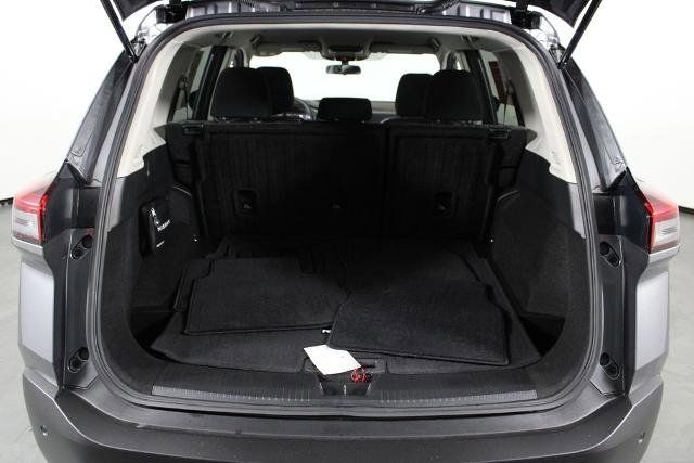 Certified 2023 Nissan Rogue SV image 17
