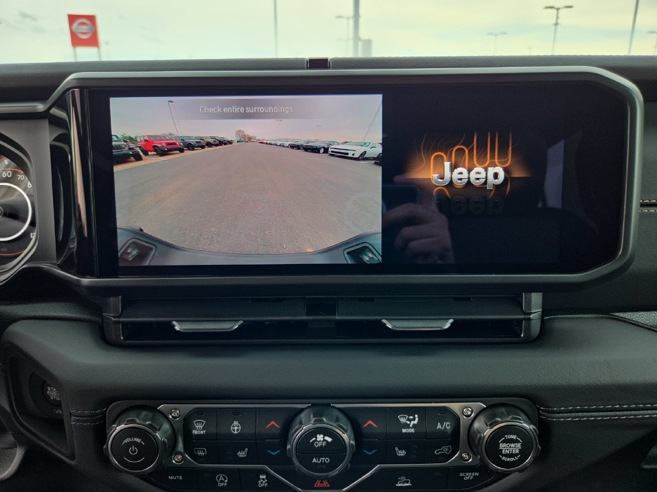 New 2026 Jeep Gladiator Sport AWD/4WD image 24