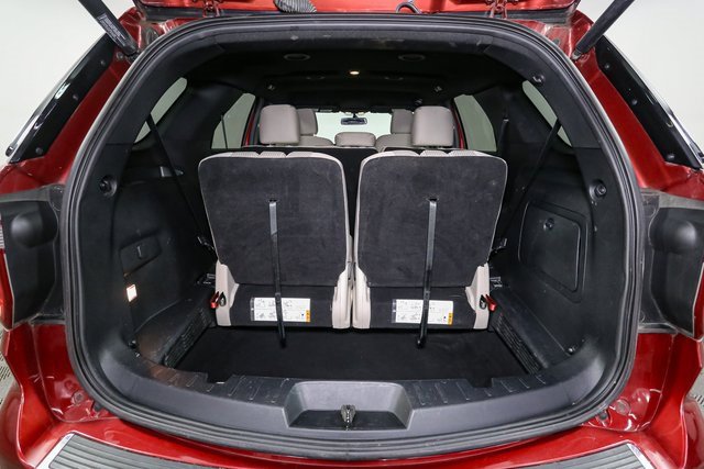 Used 2018 Ford Explorer XLT w/ Equipment Group 201A image 11