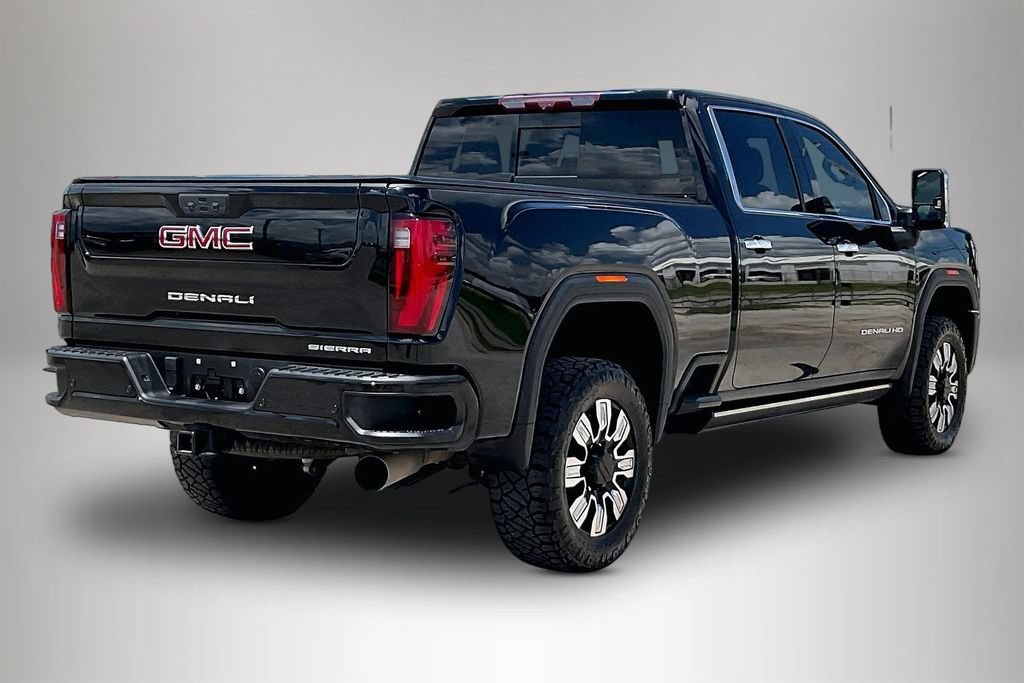Used 2024 GMC Sierra 3500 Denali w/ Denali Reserve Package AWD/4WD image 5