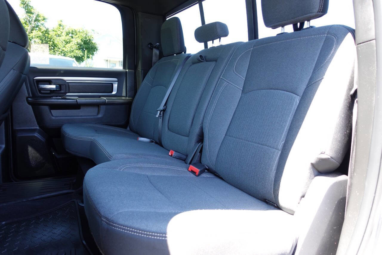 Used 2022 RAM 1500 Classic Warlock w/ Ceramic Grey Warlock Package image 19